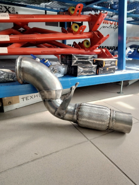 18328630246 приемная труба / даунпайп BMW F30 B48