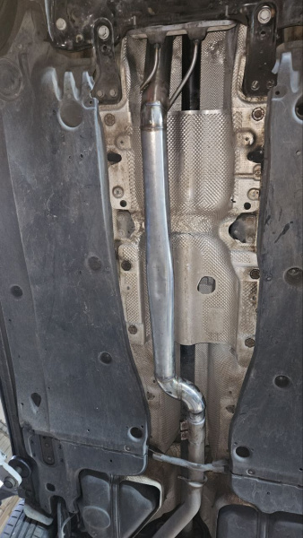 04L131648HX приемная труба / даунпайп Volkswagen Tiguan 2.0TDI DSG 4Motion 2016-2021 AISI 304