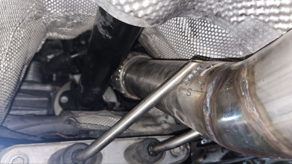 04L131648HX приемная труба / даунпайп Volkswagen Tiguan 2.0TDI DSG 4Motion 2016-2021 AISI 304